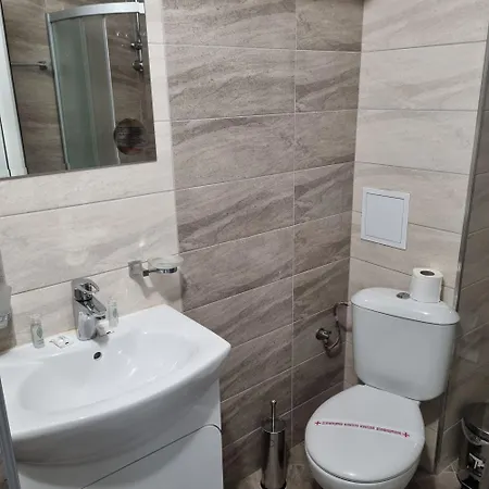 тони 3*