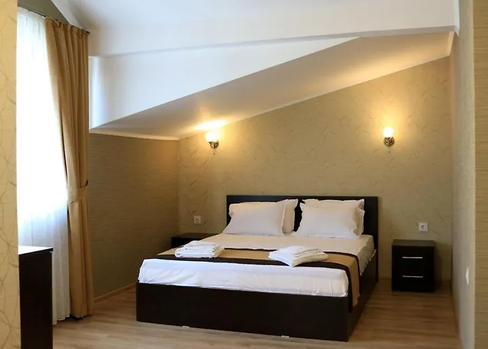 тони 3* Złatograd